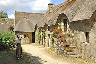  Chaumière bretonne au village de Poul-Fetan