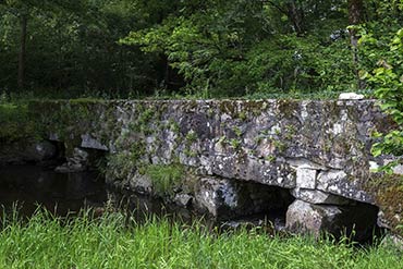 La Rebeyrolle - Pont à barbacannes sur la Gartempe
