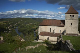   Saint-Cirq-Lapopie..Eglise fortifiée du XVe siècle  